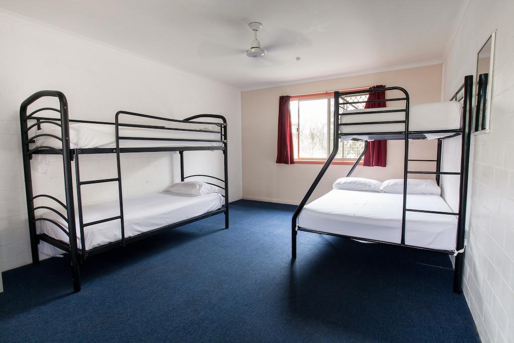 Backpackers Inn On The Beach Teluk Byron Ruang foto