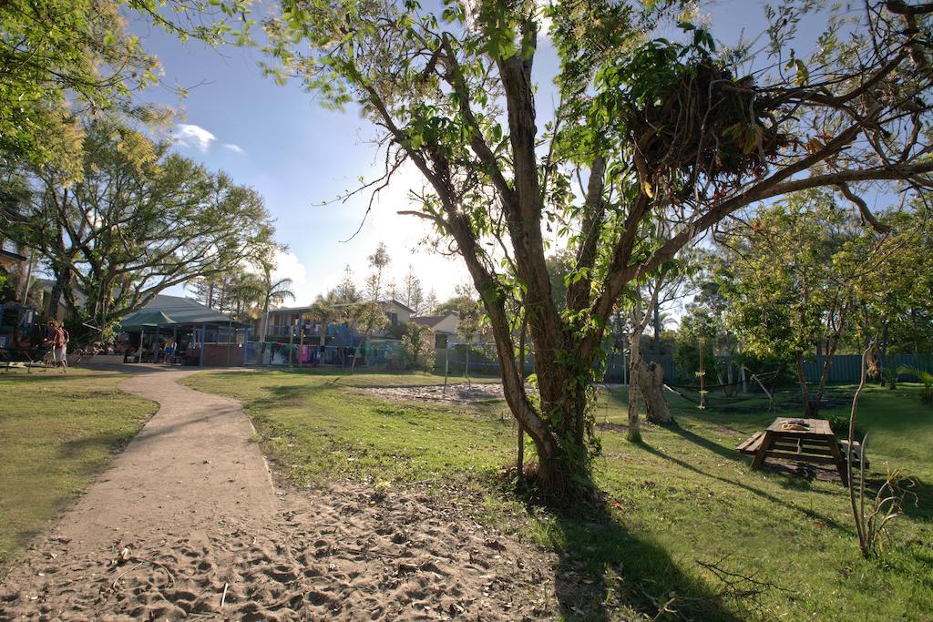 Backpackers Inn On The Beach Teluk Byron Bagian luar foto